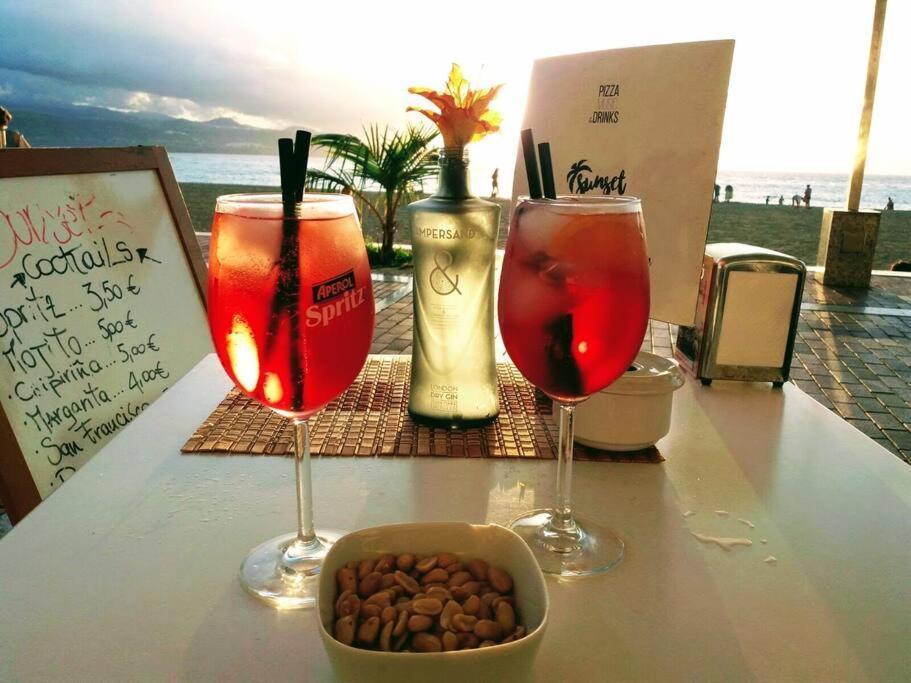 Sunny Apartment Near Las Canteras Beach لاس بالماس دي غران كاناريا المظهر الخارجي الصورة